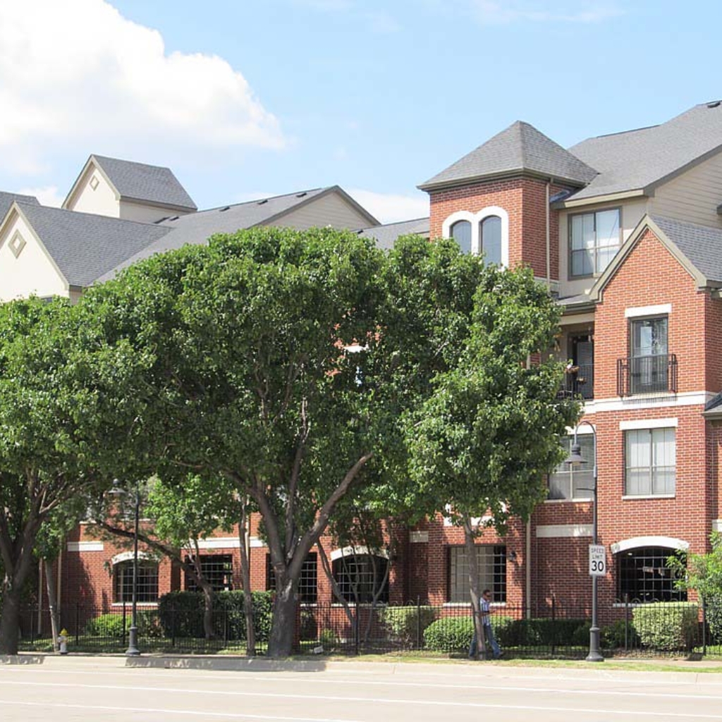 urban-condominiums-373775_960_720